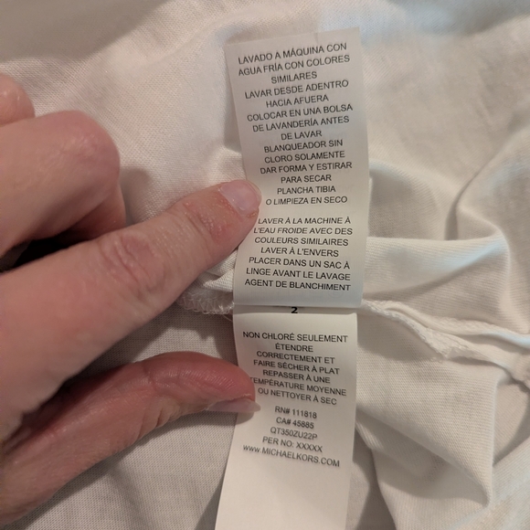 Michael Kors V-neck Cold Shoulder White T-shirt Size Large NWT** - Picture 7 of 7